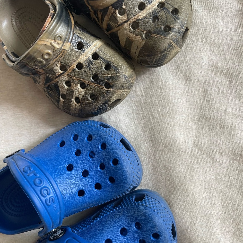 CROCS Kids Clog Sandals 2C 3C